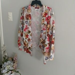 Excellent Condition Beautiful Ceres top